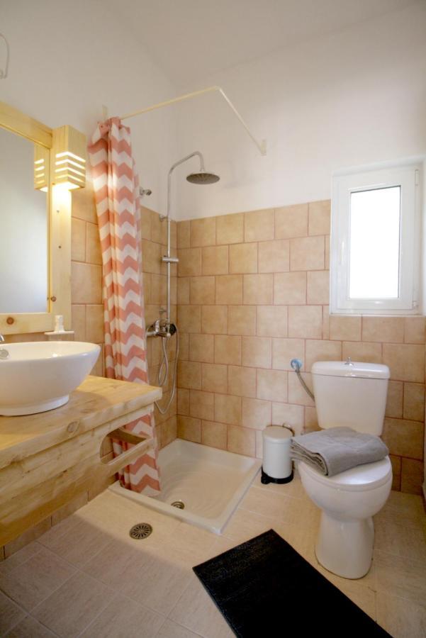 Seaside, Relaxing Family House With Playground! Villa Lavrys 4 Marathi  Exterior photo