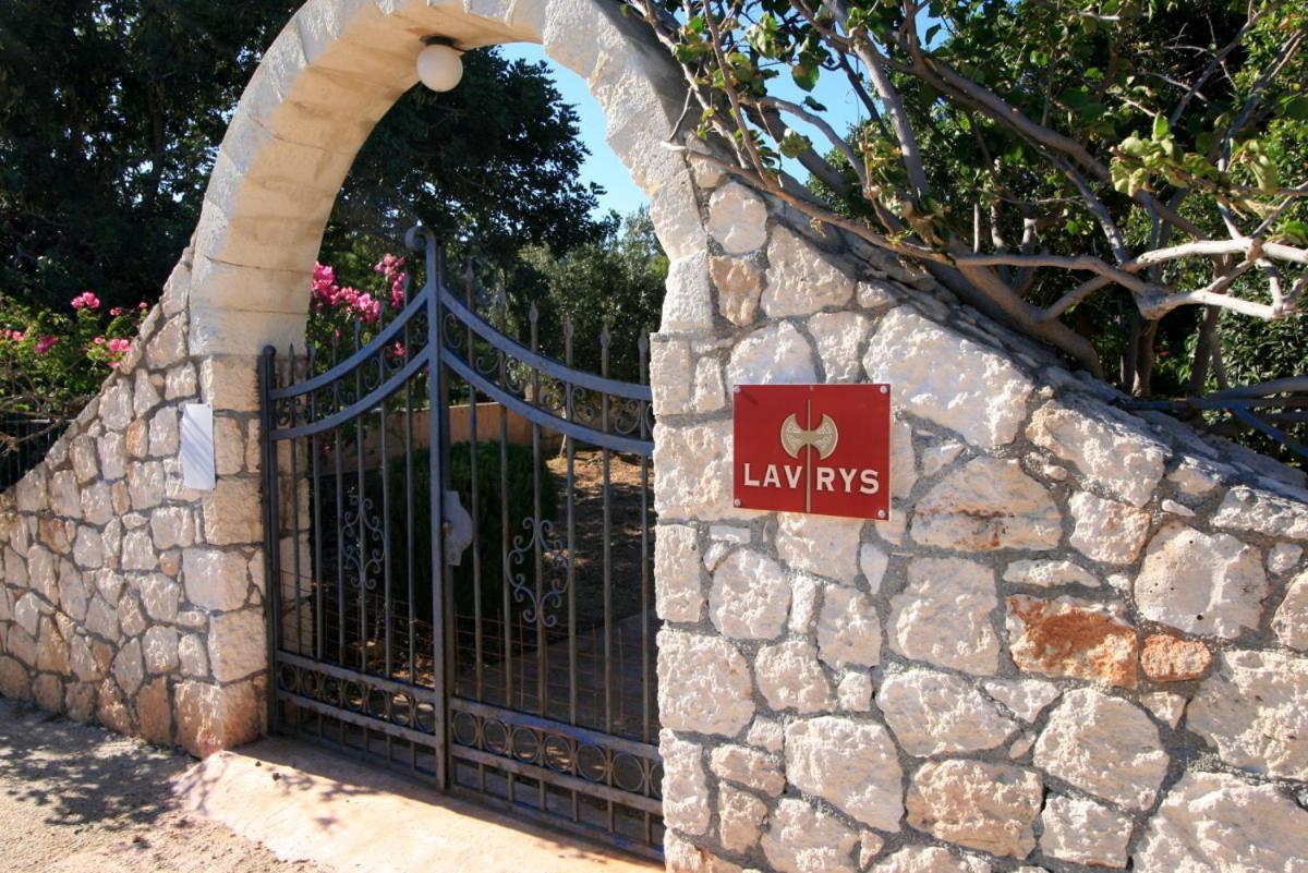 Seaside, Relaxing Family House With Playground! Villa Lavrys 4 Marathi  Exterior photo