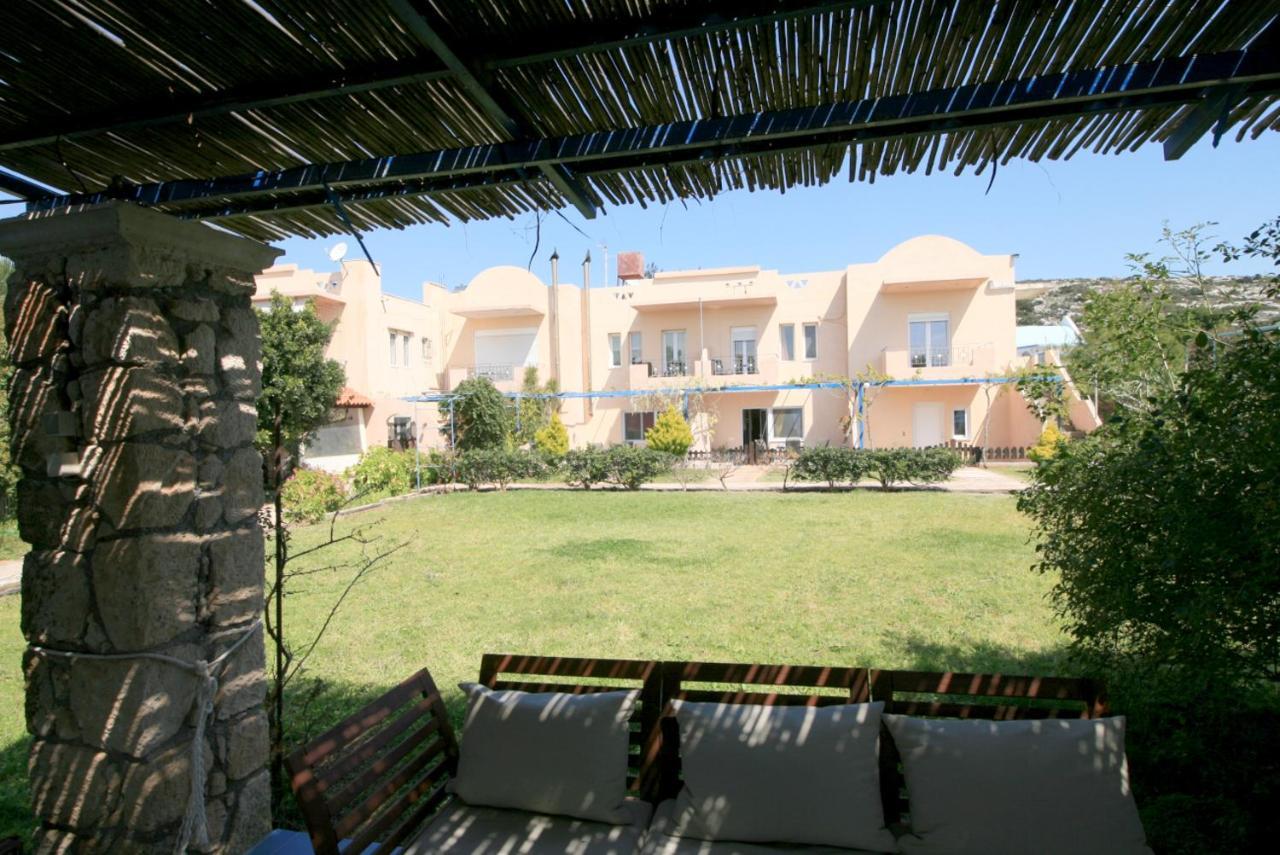 Seaside, Relaxing Family House With Playground! Villa Lavrys 4 Marathi  Exterior photo