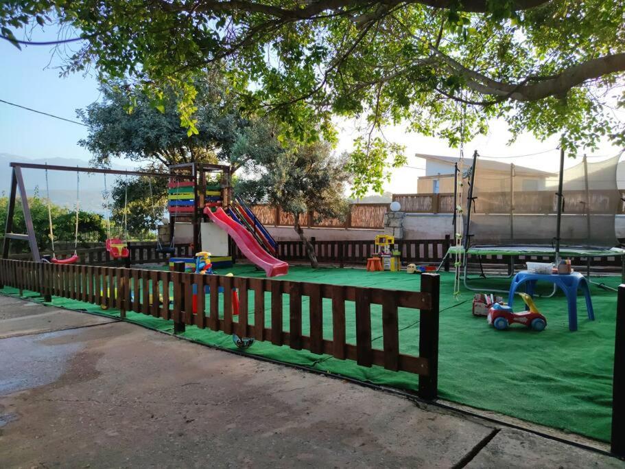 Seaside, Relaxing Family House With Playground! Villa Lavrys 4 Marathi  Exterior photo